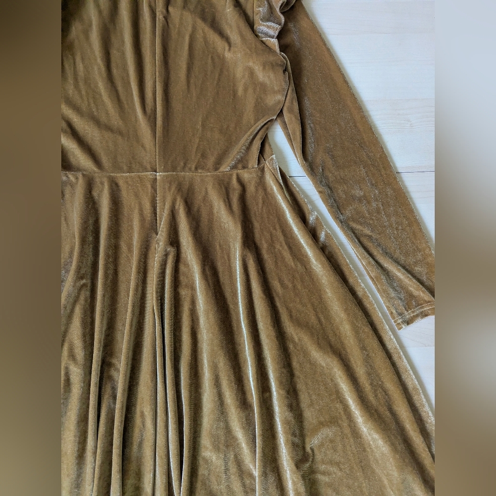 Ivy City Co La La Lady Midi Gold Velvet Long sleeve Modest Mom‎ Dress S - Picture 10 of 16